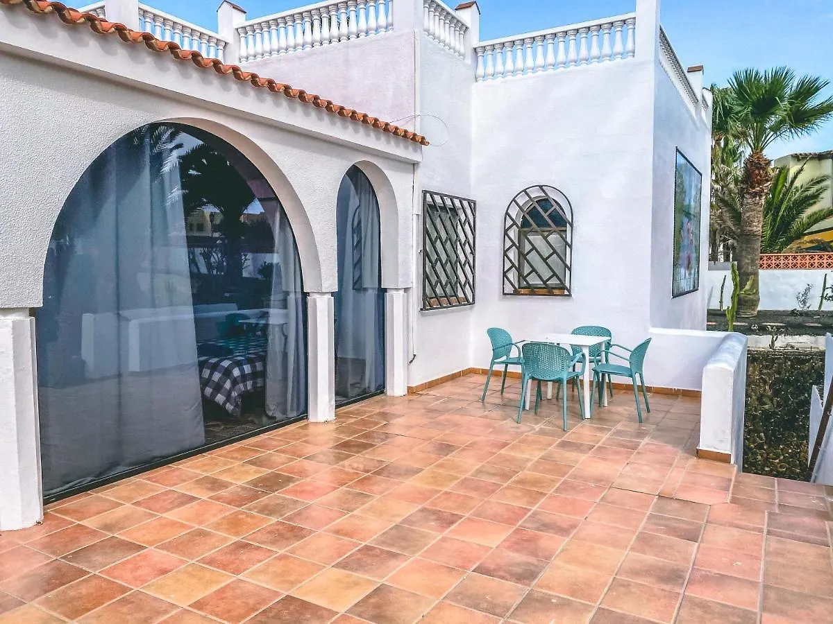 Villa Los Flamencos By Veaco- Beachfront & Pool Corralejo