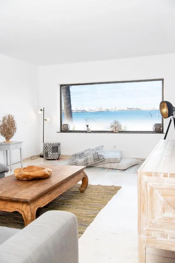 Villa Los Flamencos By Veaco- Beachfront & Pool Corralejo